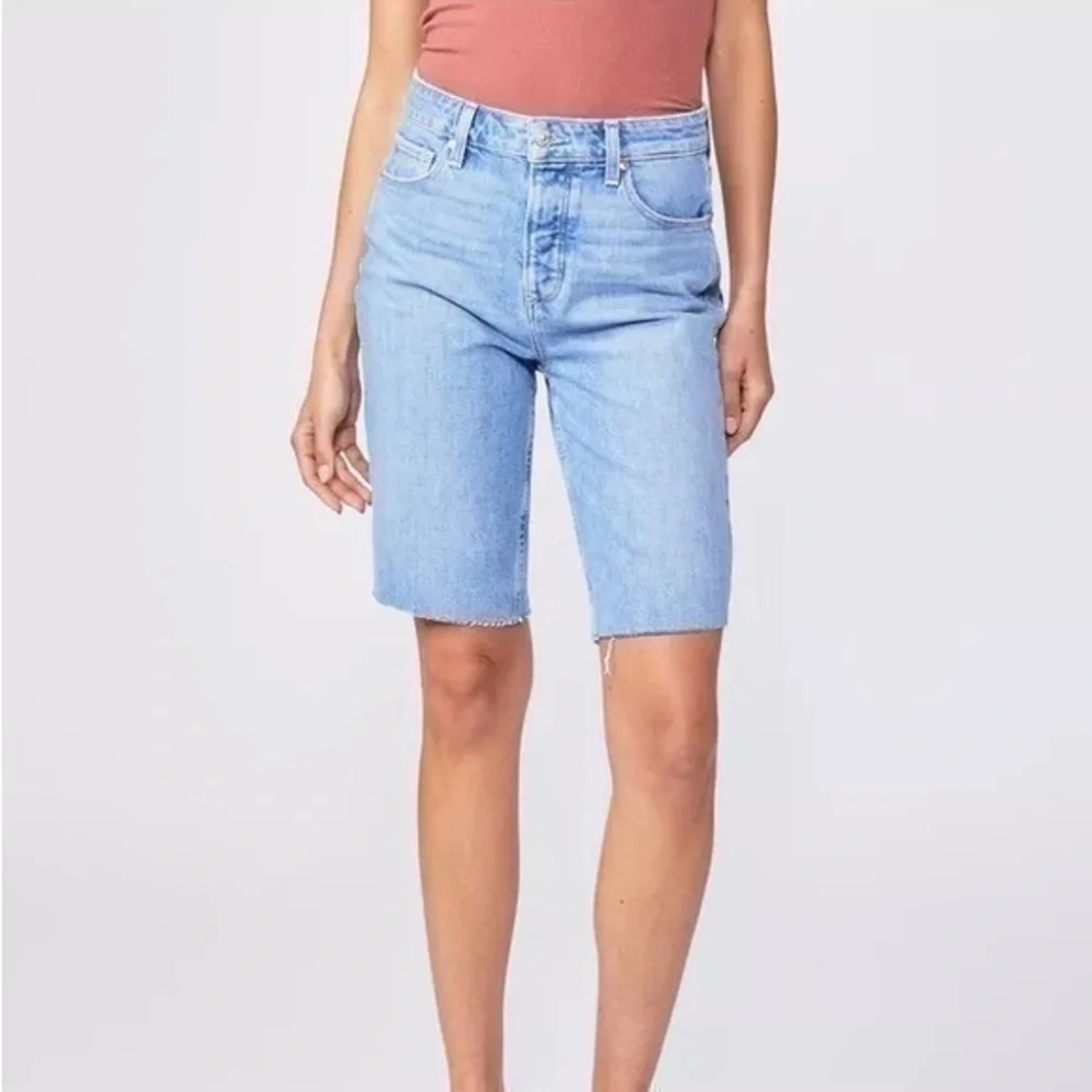 Paige Robbie High Rise Slim Bermuda Denim Blue Jean Shorts Size 24 New